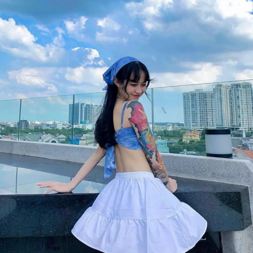 娜姐背后的男人